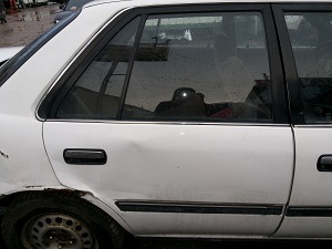 99 MODEL TOYOTA CORONA ÇIKMA KAPI CAMI GÜVEN TOYOTA 'DA
